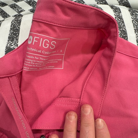 FIGS F’ING PINK JUMPSUIT 🩷 size small. - Picture 2 of 4